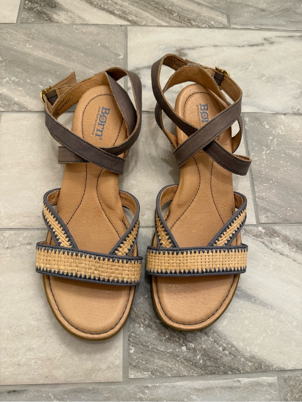 Born Leather Wedge Sandals Women's Size 10 Brown Tan Comfort Slingback Like New